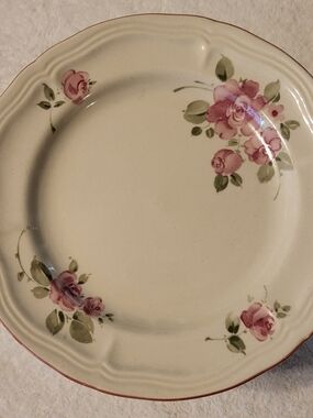 4 Vtg Gibson Housewares Roseland Salad Dessert Plates Floral Rose 7” Cottagecore